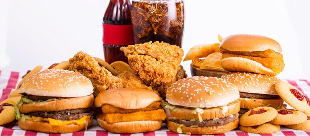 Lipsa somnului si poftele pentru alimente nesanatoase